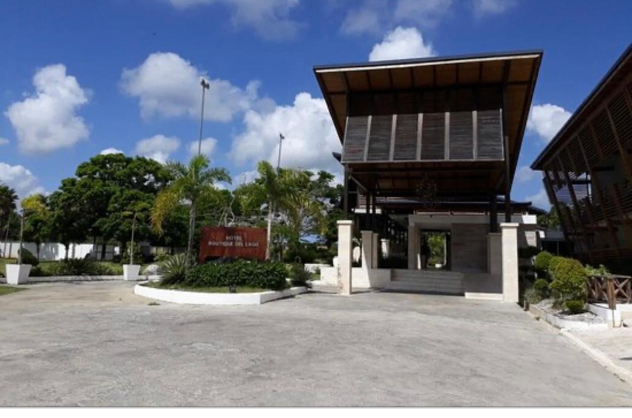 Hotel Villas Del Lago Nagua Exterior photo